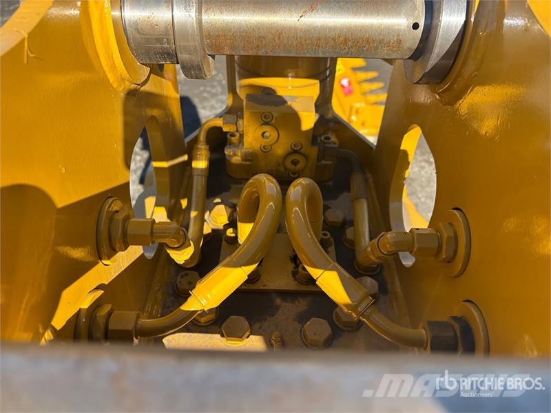  LEDI DG60MQQYH50-200-310 56 in Rotating Demolition Pinze