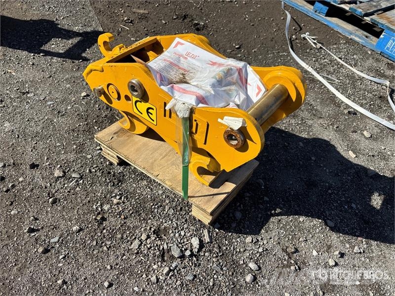 LEDI LD60K Hydraulic Excavator Coupler - Fits 6 - Conectores