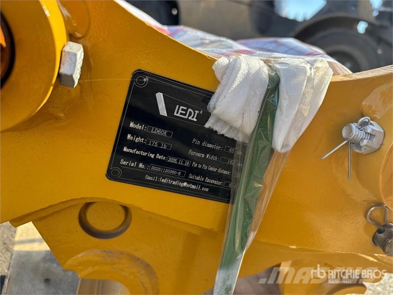 LEDI LD60K Hydraulic Excavator Coupler - Fits 6 - Conectores