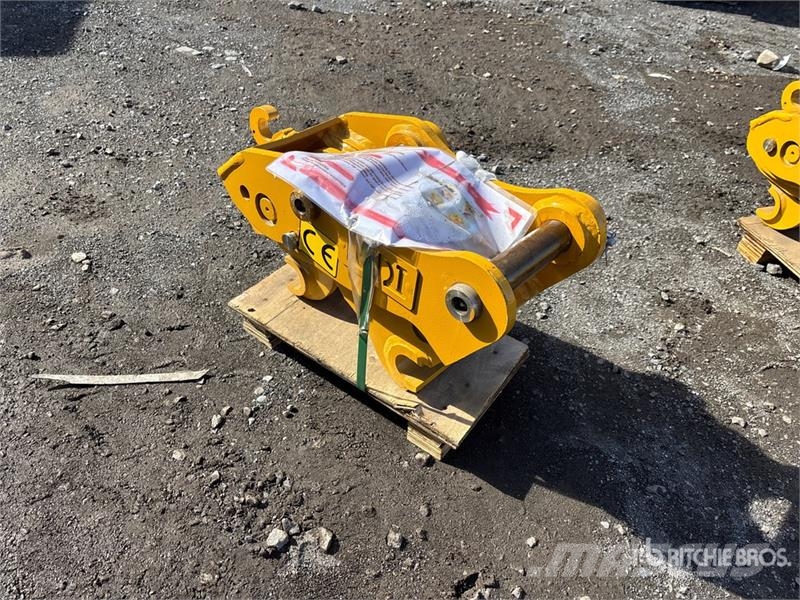 LEDI LD60K Hydraulic Excavator Coupler - Fits 6 - Conectores