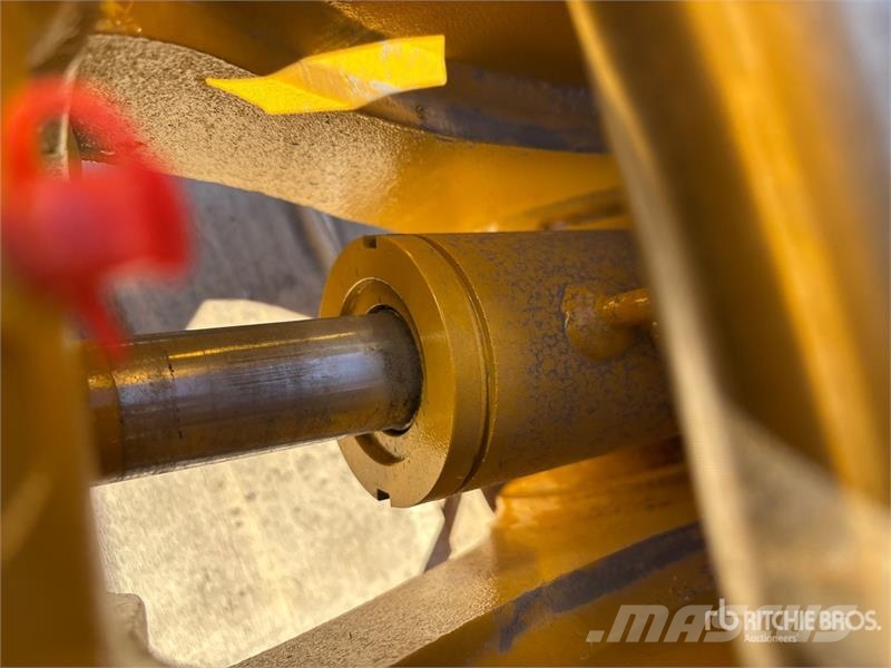 LEDI LD60K Hydraulic Excavator Coupler - Fits 6 -  Ātrie savienotāji