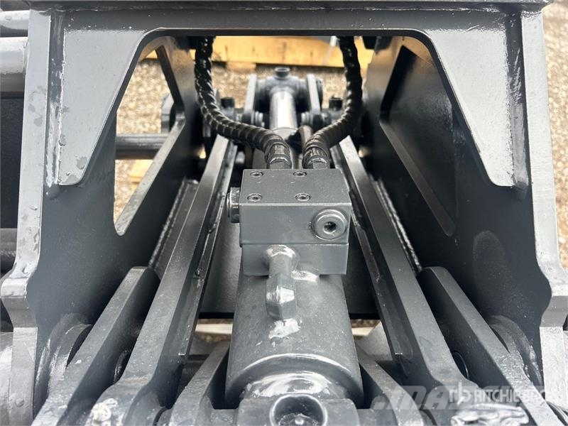  LEDI LD60MBD 53 in Rotating Excavator Grapple (Unu Gripere