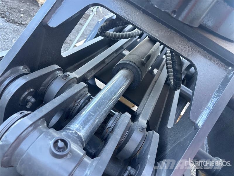 LEDI LD60MBJD 53 in Rotating Excavator Grapple - F Grabeži