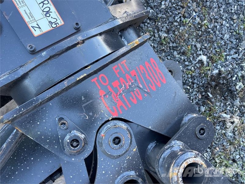LEDI LD60MQD 22 in Rotating Excavator Grapple - Fi Pinze