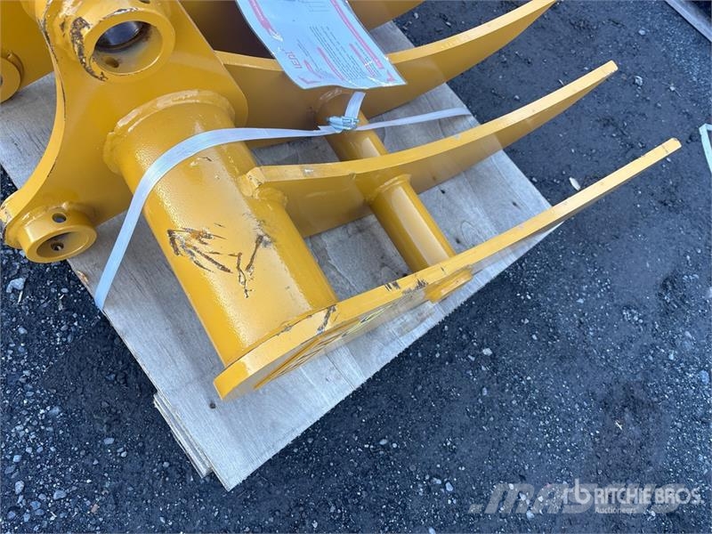  LEDI LD60ST 34 in Excavator Rake - Fits 6 - 8 ton  Ancinhos e espalhadores de feno