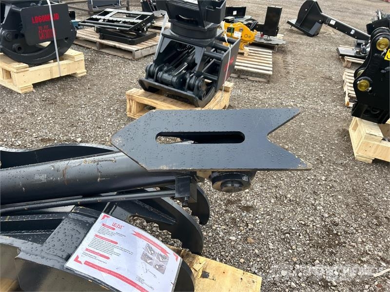  LEDI SY-135 Hydraulic Excavator Thumb (Unused) Schaufeln