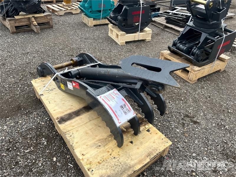  LEDI SY-135 Hydraulic Excavator Thumb (Unused) Schaufeln