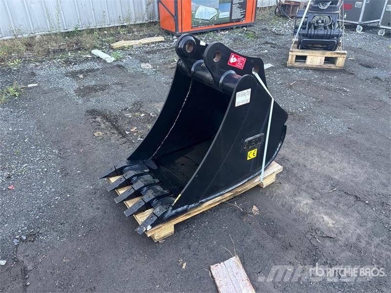 LEDI SY80 24 in Digging Excavator Bucket - Fits 8 Schaufeln