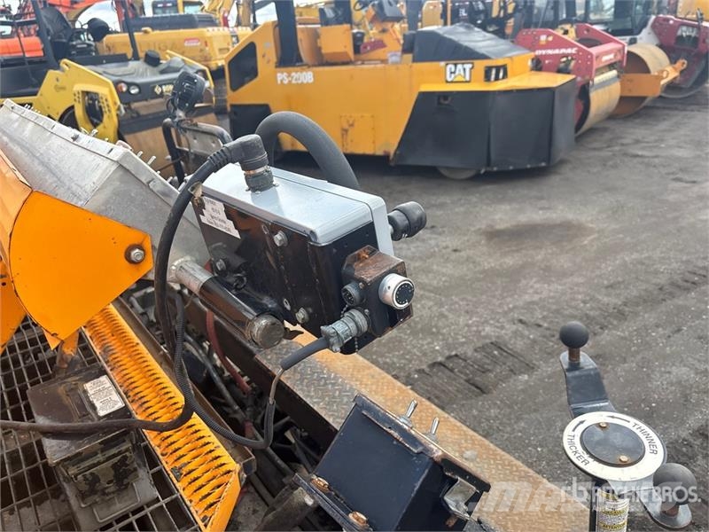 LeeBoy 8515B Asphalt pavers