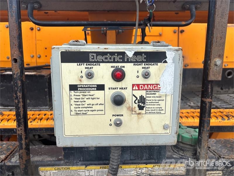 LeeBoy 8515B Asphalt pavers