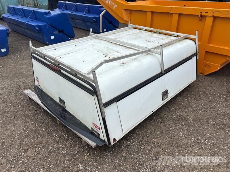 Leer Truck Cap Cabines