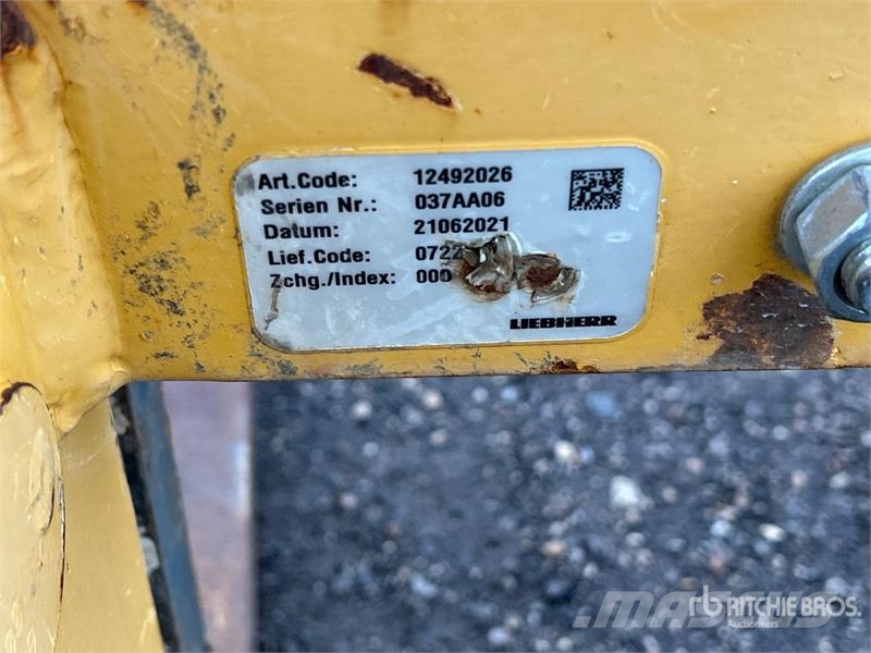 Liebherr 47 in Wheel Loader Forks Vilice