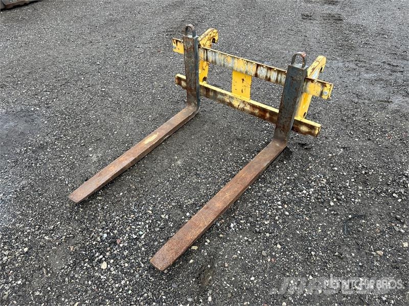 Liebherr 47 in Wheel Loader Forks Vilice
