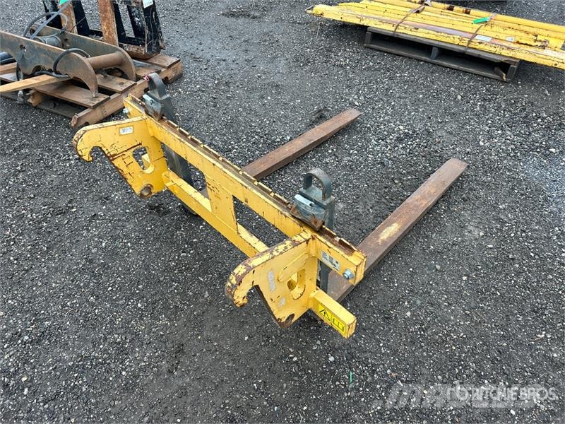 Liebherr 47 in Wheel Loader Forks Vilice