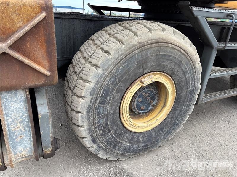 Liebherr 944LH Wheel Material Handler Būvniecība- Citi
