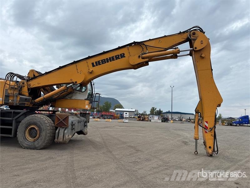 Liebherr 944LH Wheel Material Handler Būvniecība- Citi