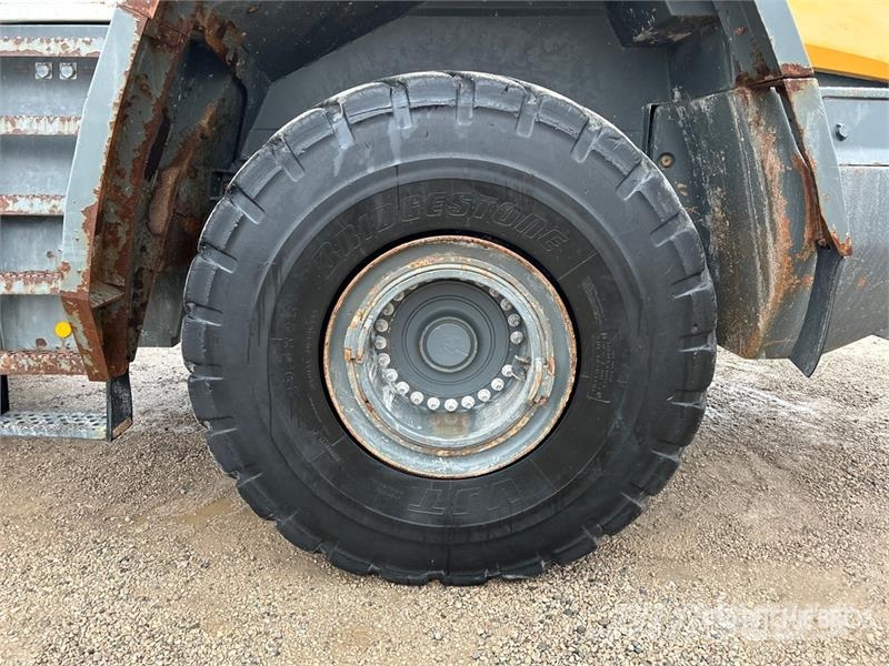 Liebherr L586 Wheel Loader Wheel loaders