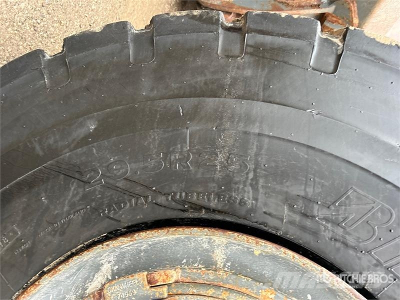 Liebherr L586 Wheel Loader Wheel loaders