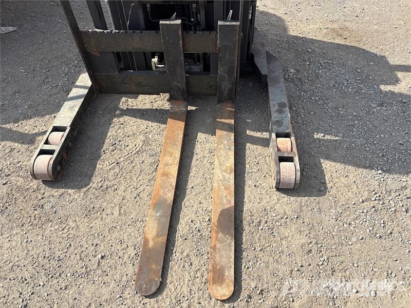 Liftstar CQDH14-850-4500 1400 kg Electric Stacker Staplare