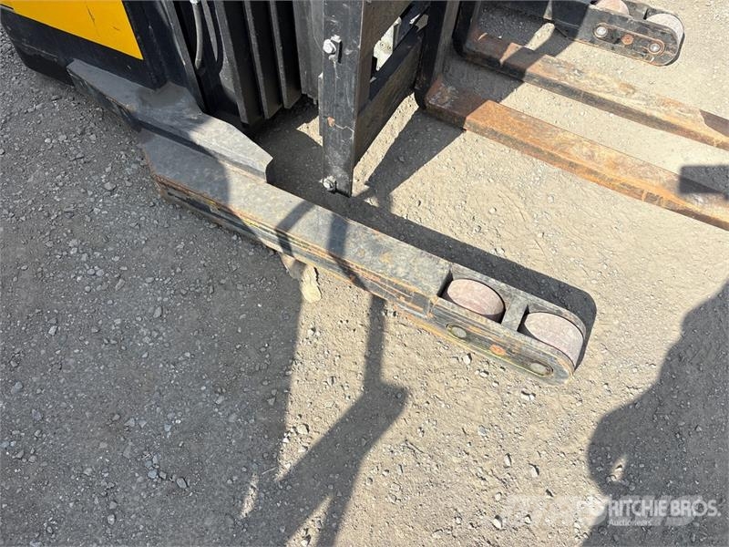 Liftstar CQDH14-850-4500 1400 kg Electric Stacker Staplare
