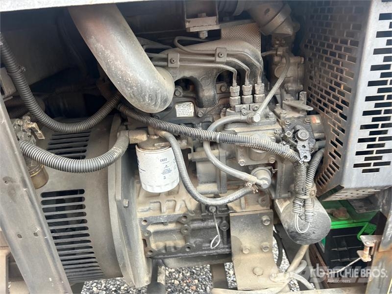 Lincoln Classic 300 HE 300 A Mobile Engine Driven Welder Sveisemaskin