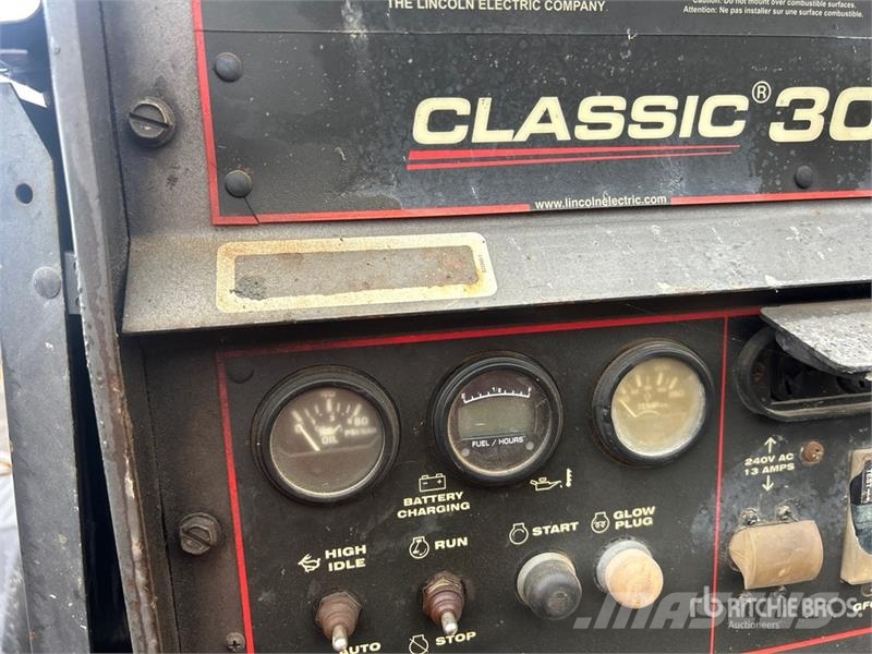 Lincoln Classic 300 HE 300 A Mobile Engine Driven Welder Sveisemaskin