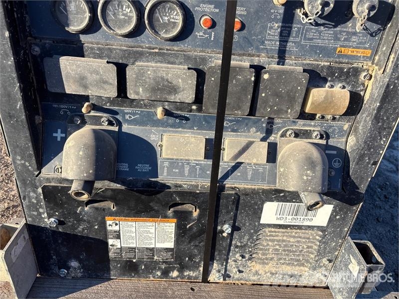 Lincoln DX350 Engine Driven Welder (Inoperable) Welding machines