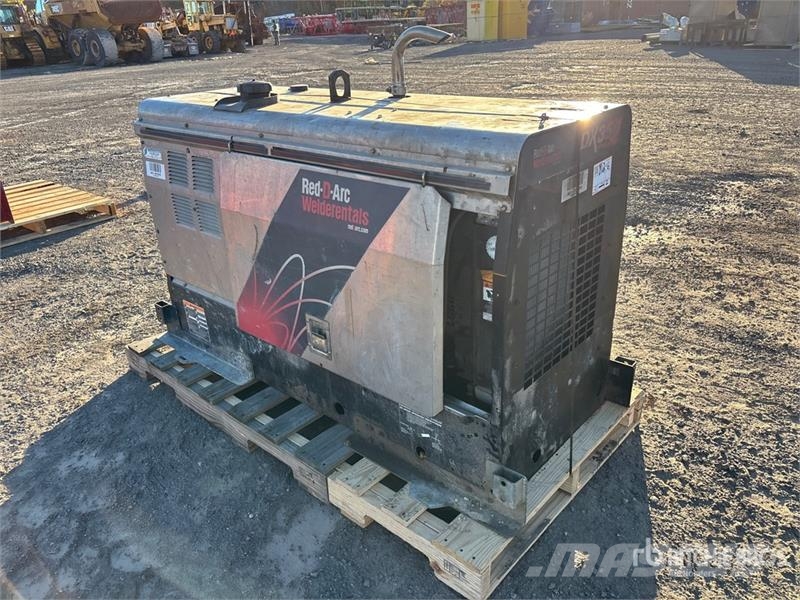 Lincoln DX350 Engine Driven Welder (Inoperable) Welding machines