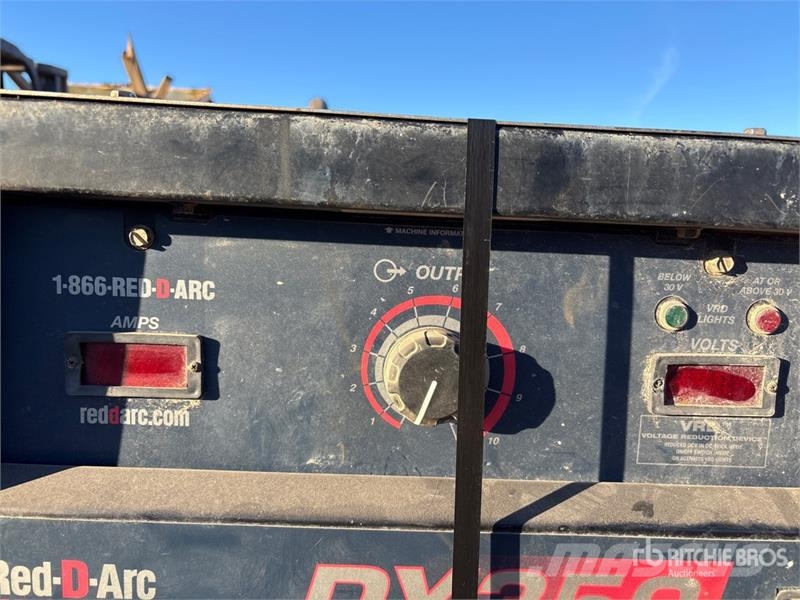 Lincoln DX350 Engine Driven Welder (Inoperable) Welding machines