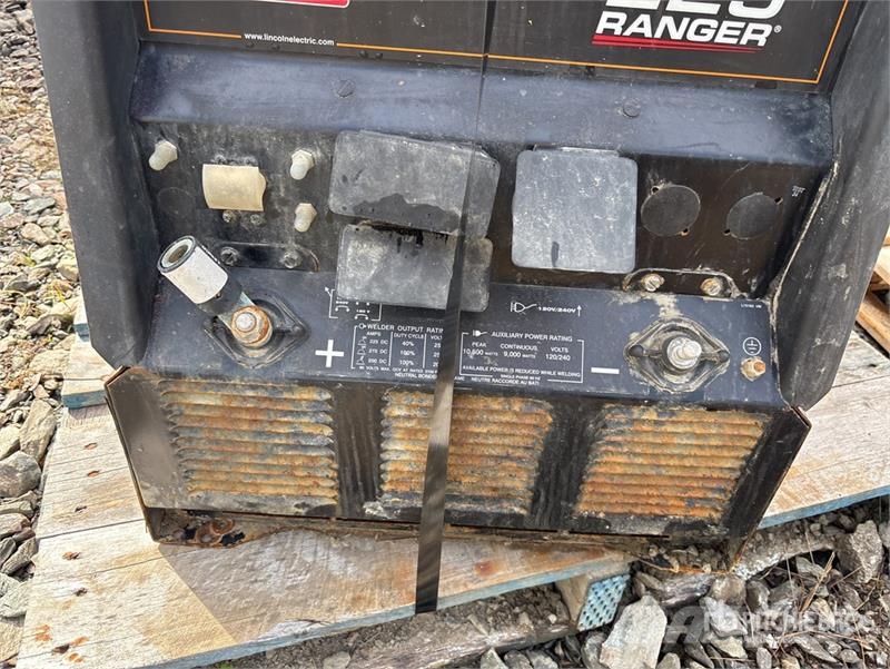 Lincoln Electric Electric Ranger 225 225 A Engine Driven W Soldadoras
