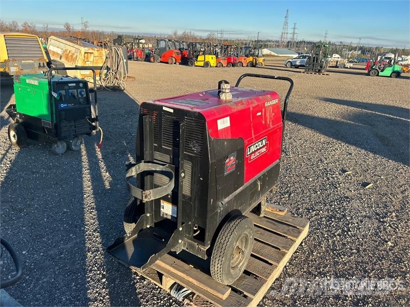 Lincoln Electric Electric 300 A Mobile Electric Welder Lasapparaten
