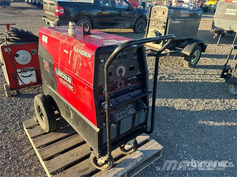 Lincoln Electric Electric 300 A Mobile Electric Welder Lasapparaten