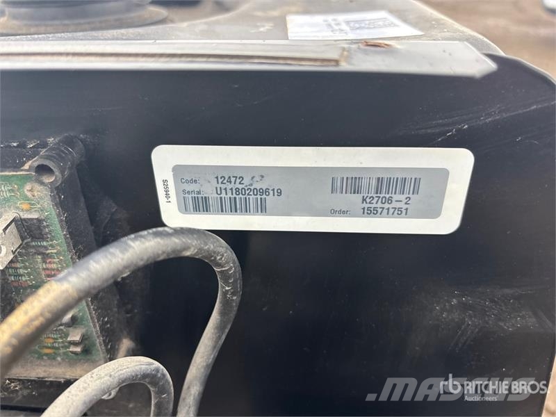 Lincoln Electric Outback 185 Mobile Stick Electric Welder Зварювальні апарати