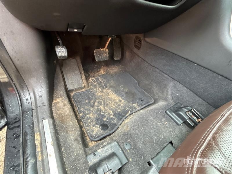 Lincoln MKS 自動車