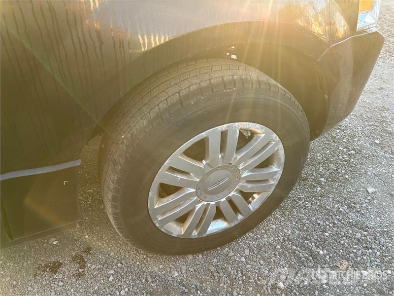 Lincoln Navigator 4x4 SUV Automobili