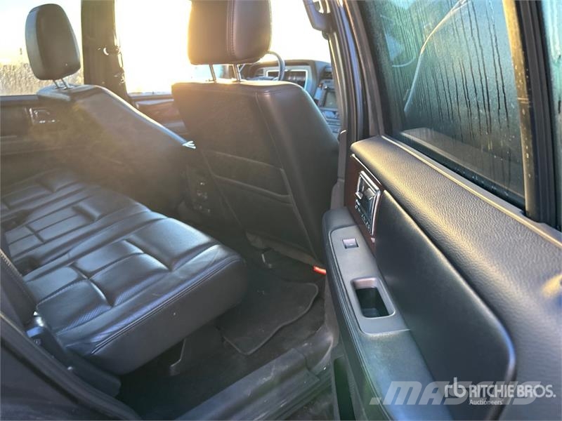 Lincoln Navigator 4x4 SUV Automobili