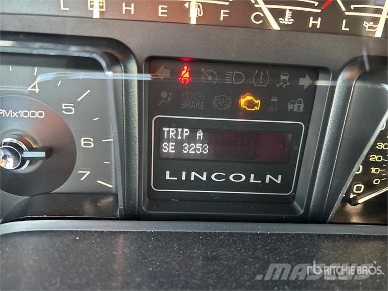 Lincoln Navigator 4x4 SUV Automobili