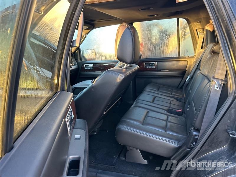 Lincoln Navigator 4x4 SUV Automobili