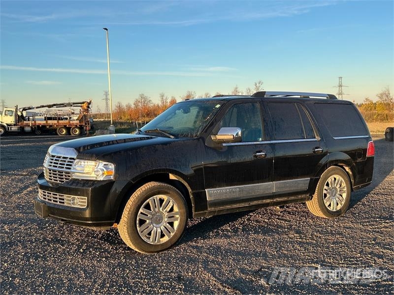 Lincoln Navigator 4x4 SUV Automobili