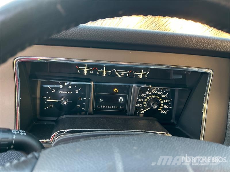 Lincoln Navigator 4x4 SUV Automobili