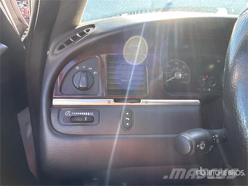 Lincoln Town Car Limousine سيارات