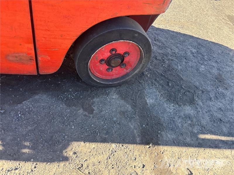 Linde H20CT/600 2325 lb Forklift Інше