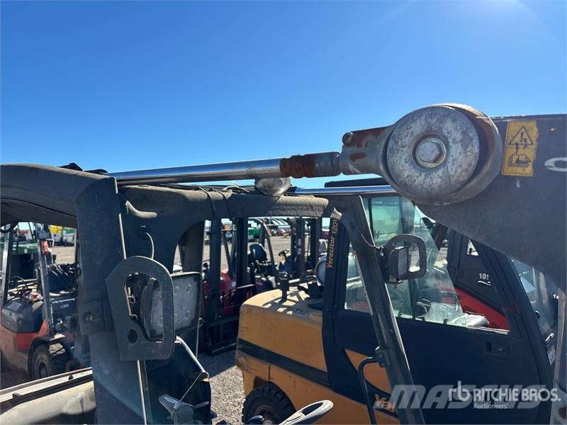 Linde H35D 7000 lb Pneumatic Tire Forklift (Inoperable) Forklift trucks - others