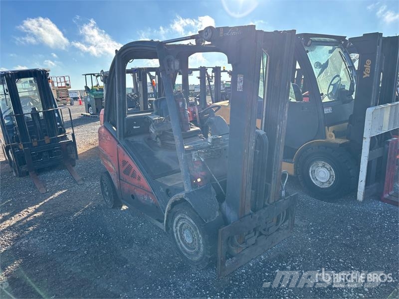 Linde H35D 7000 lb Pneumatic Tire Forklift (Inoperable) Forklift trucks - others