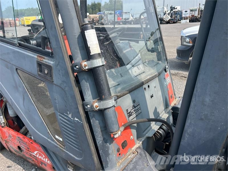 Linde H35D 7000 lb Pneumatic Tire Forklift (Inoperable) Viljuškari - ostalo