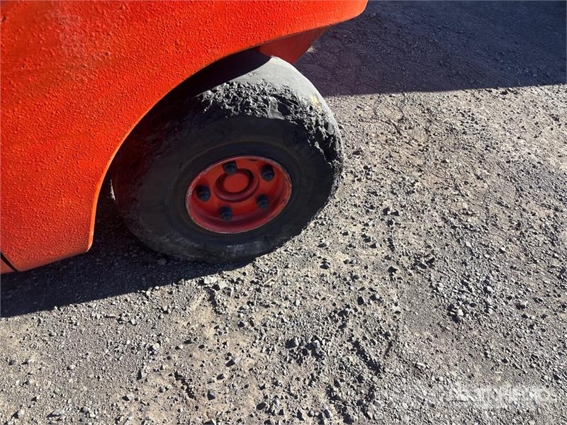 Linde H35T 6075 lb Cushion Tire Forklift Інше