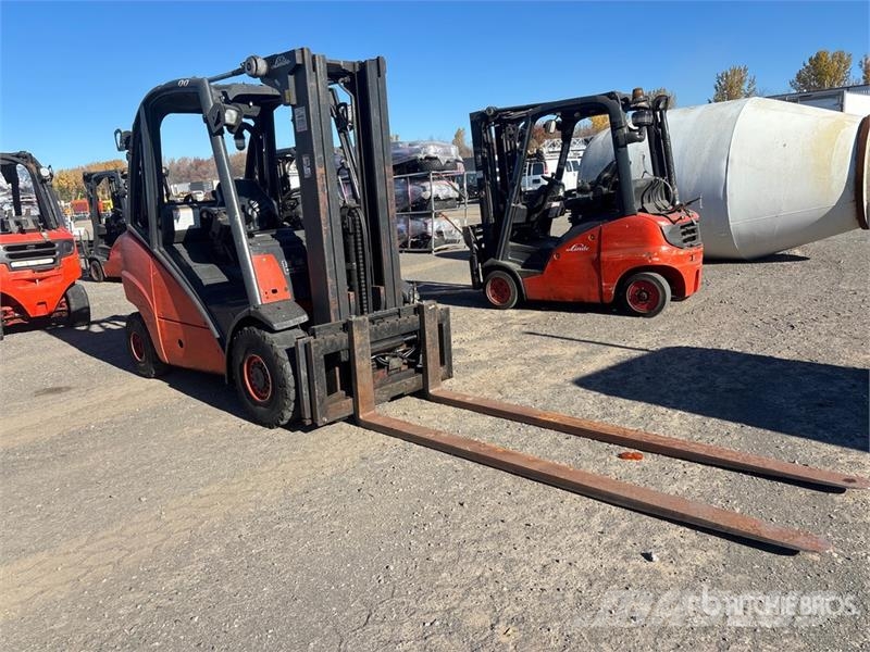 Linde H35T 6075 lb Cushion Tire Forklift Інше