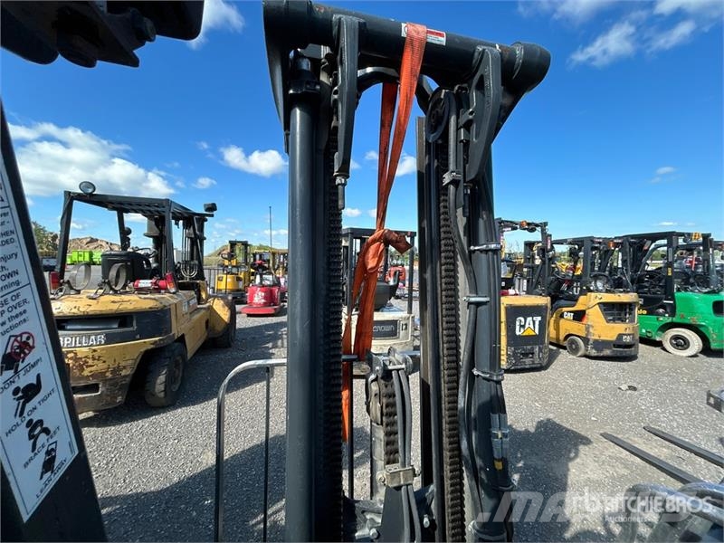 Linde HT25CT 4750 lb Cushion Tire Forklift (Inoperable) Інше