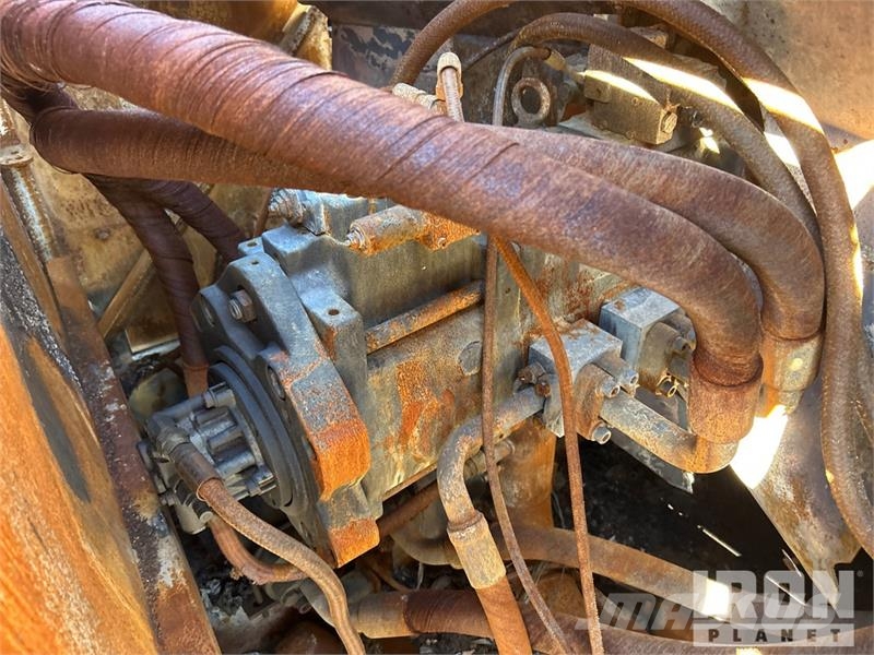 Link-Belt 800X2 Tracked Excavator (Inoperable) Gravemaskiner på larvebånd