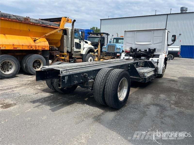 Lion 6 4x2 Electric Cab and Chassis (Inoperable) Cabines